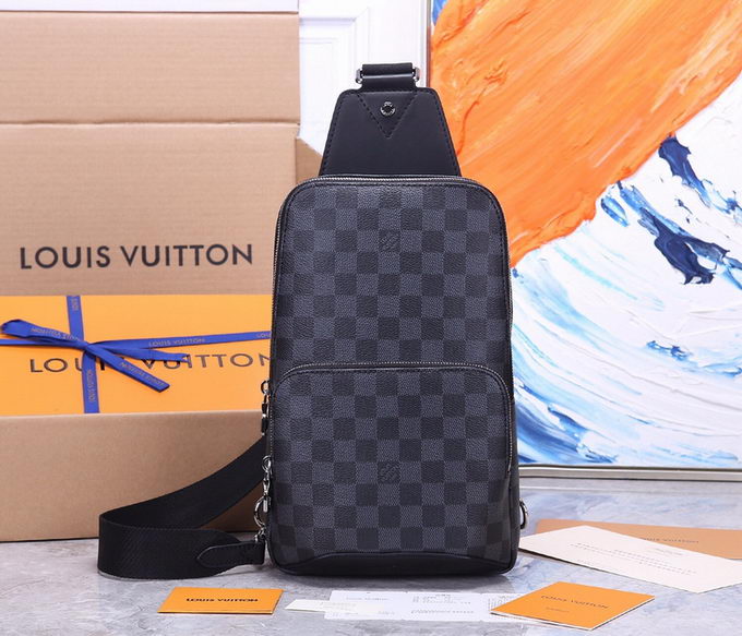 Louis Vuitton Bum Bag ID:20220801-32